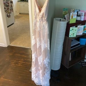 Lace Maternity dress. NEVER worn. Brand new!